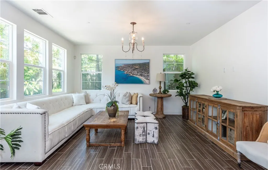 181 Compass, Irvine, CA 92618 photo 4