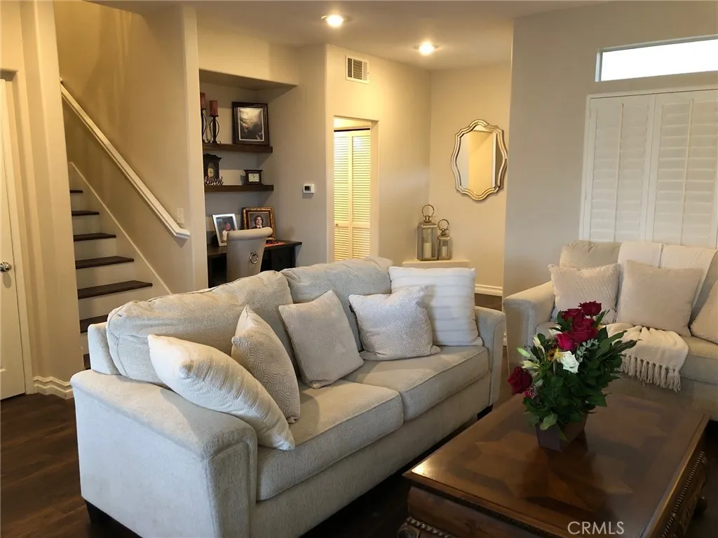 Additional image 5 of 25530 Hemingway Ave, Stevenson Ranch, CA 91381