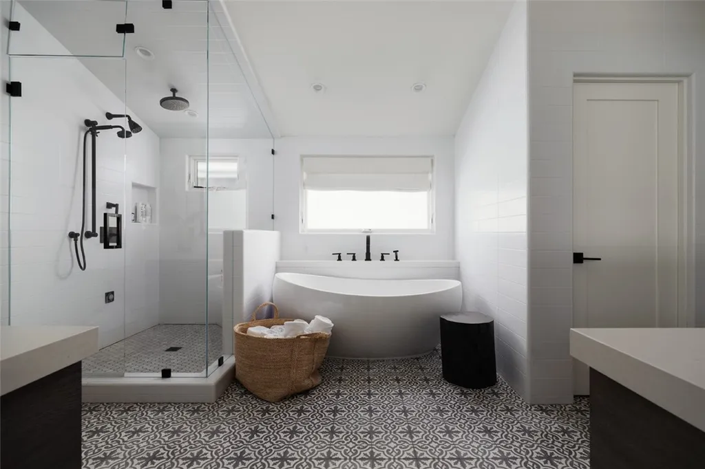 Additional image 13 of 1909 E Bay Ave, Newport Beach, CA 92661