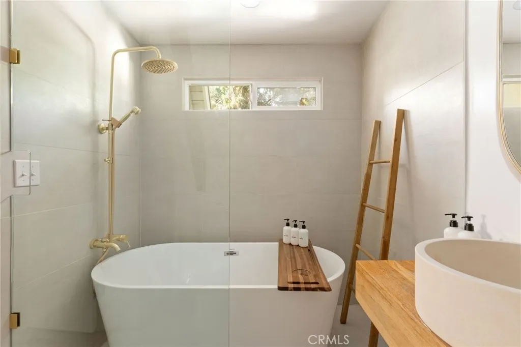 Additional image 102 of 325 E Barker Blvd, Big Bear City, CA 92314