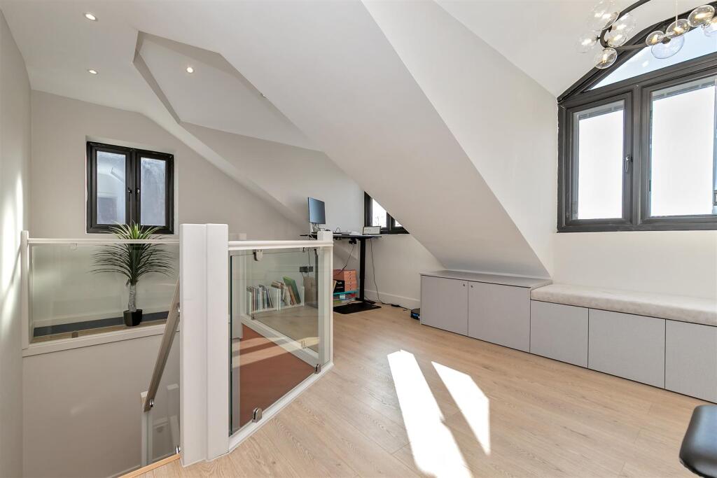 Additional image 28 of South Riding, Bricket Wood, St. Albans