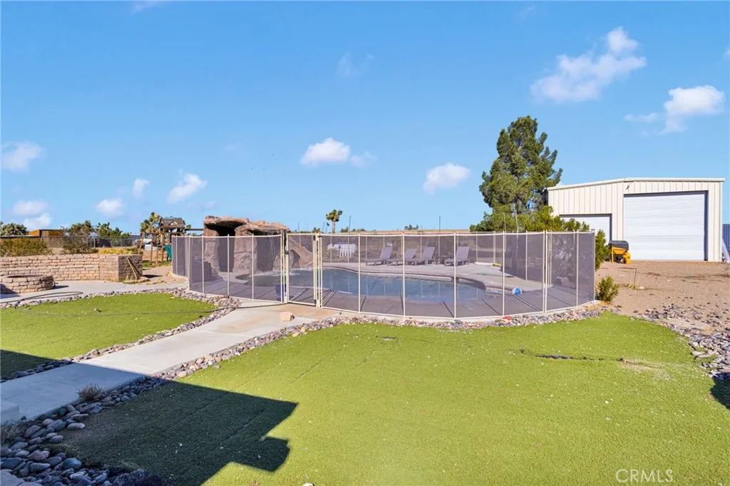 Additional image 34 of 10834 Mono Rd, Victorville, CA 92392