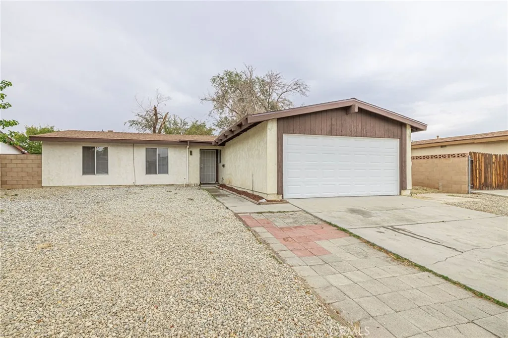 Additional image 44 of 44256 Gingham Ave, Lancaster, CA 93535