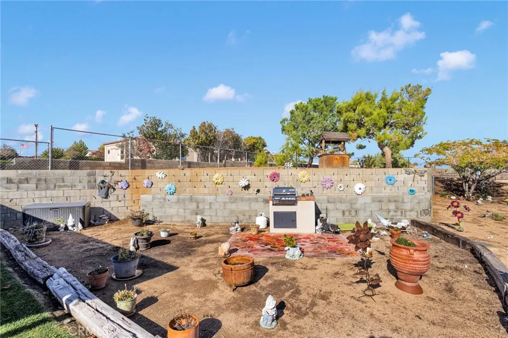 Additional image 110 of 18596 Fairburn Street, Hesperia, CA 92345