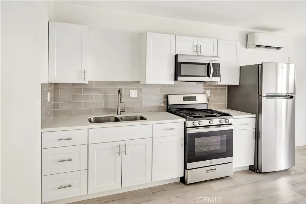 Additional image 43 of 7101 Fallbrook Avenue, West Hills, CA 91307