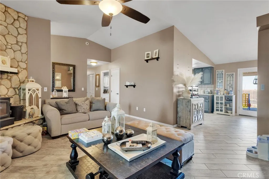 Additional image 11 of 10834 Mono Rd, Victorville, CA 92392