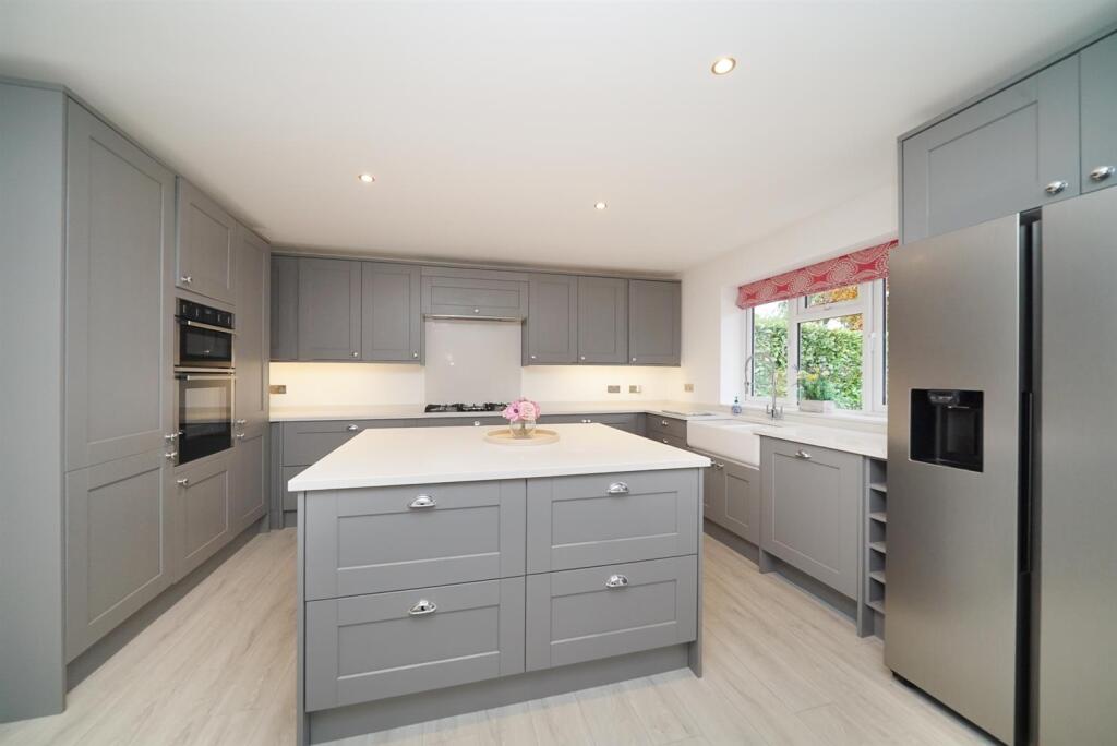 Additional image 10 of Butt Field View, St. Albans