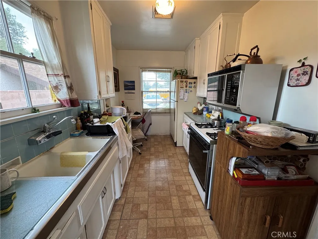 Additional image 11 of 7044 Bertrand, Reseda, CA 91335