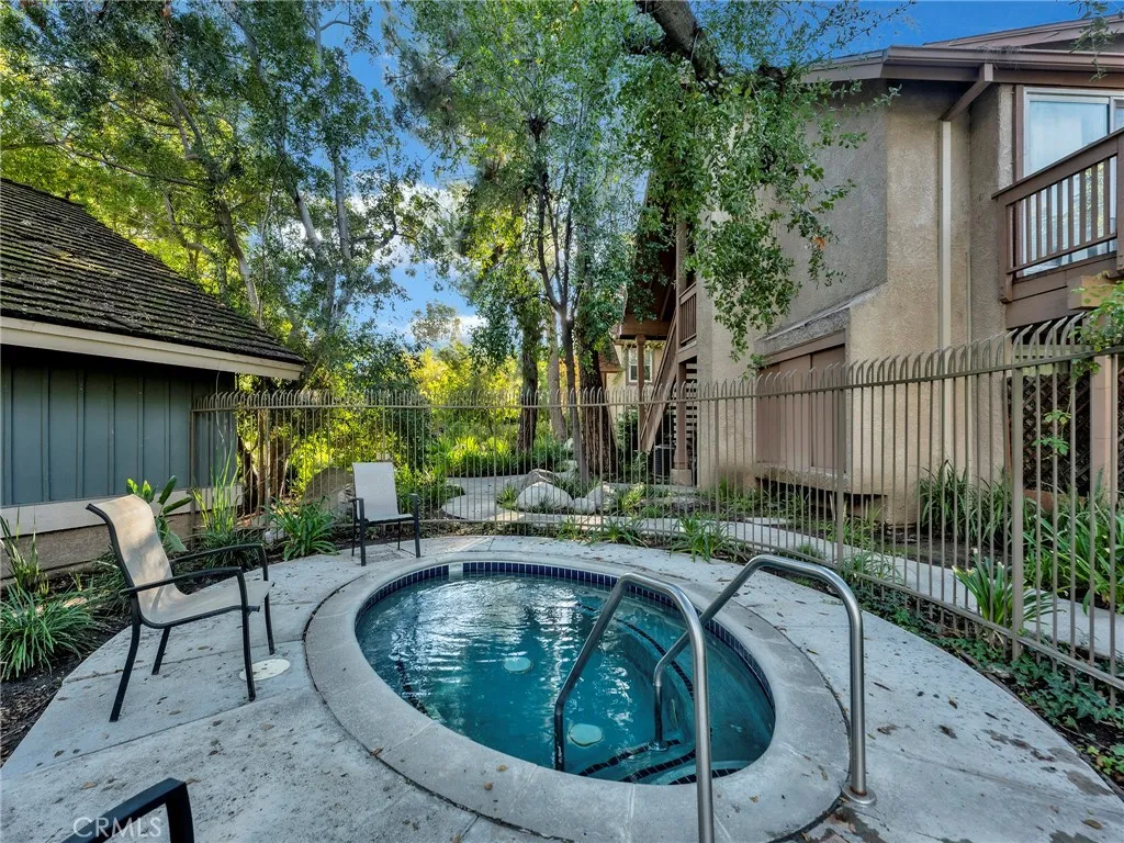 Additional image 77 of 7050 Shoup Ave #225, Canoga Park, CA 91303