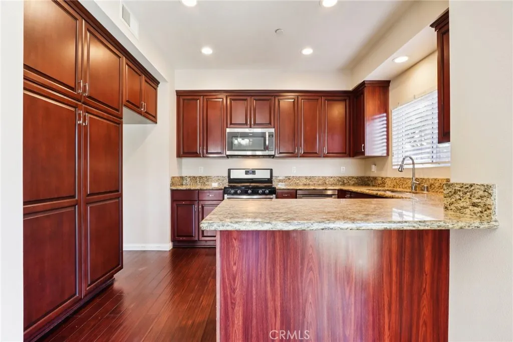 Additional image 33 of 12106 Old River School Road Unit G, Downey, CA 90242