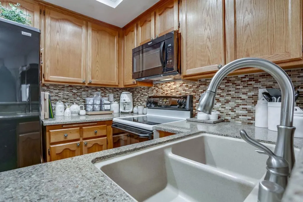 Additional image 15 of 5875 Friars Rd Apt 4404, San Diego, CA 92110