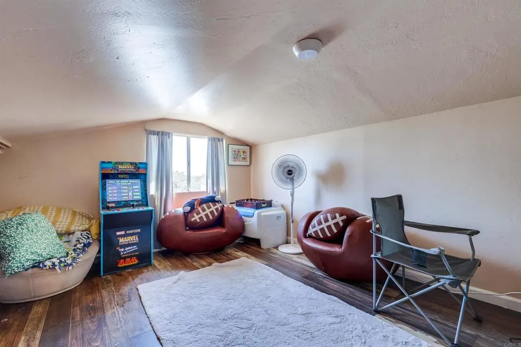 Additional image 12 of 1015 Harlan Circle, San Diego, CA 92114