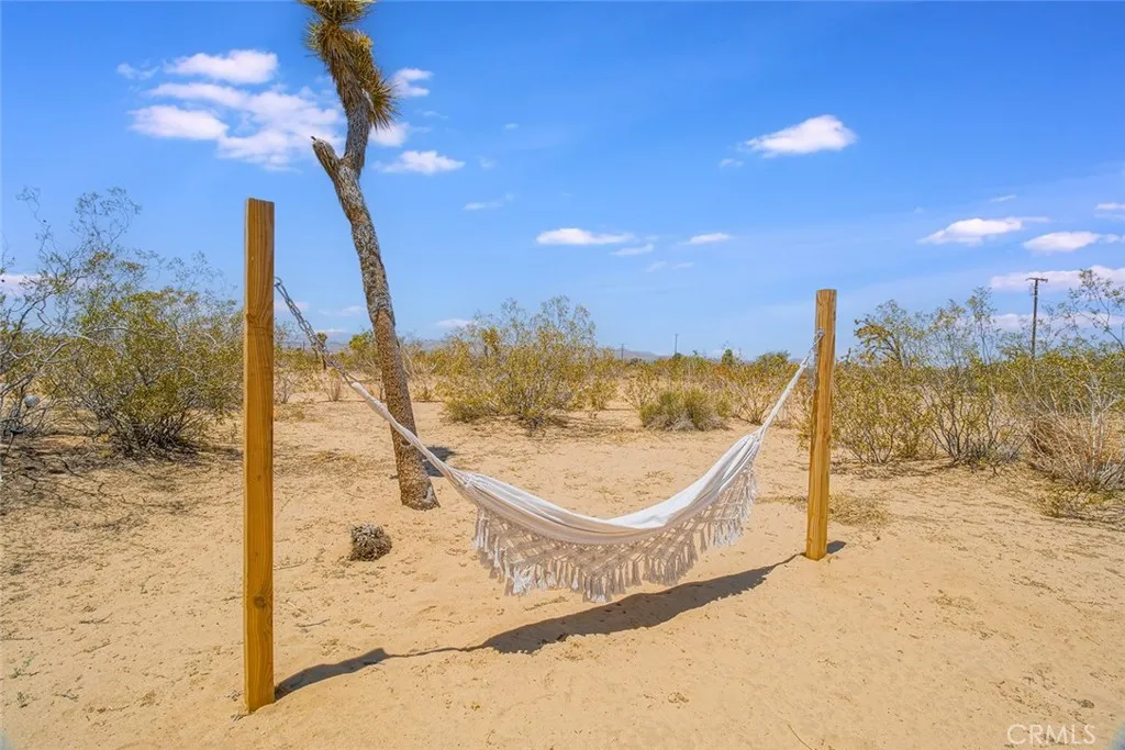 Additional image 119 of 1001 Gibralter Road, Landers, CA 92285