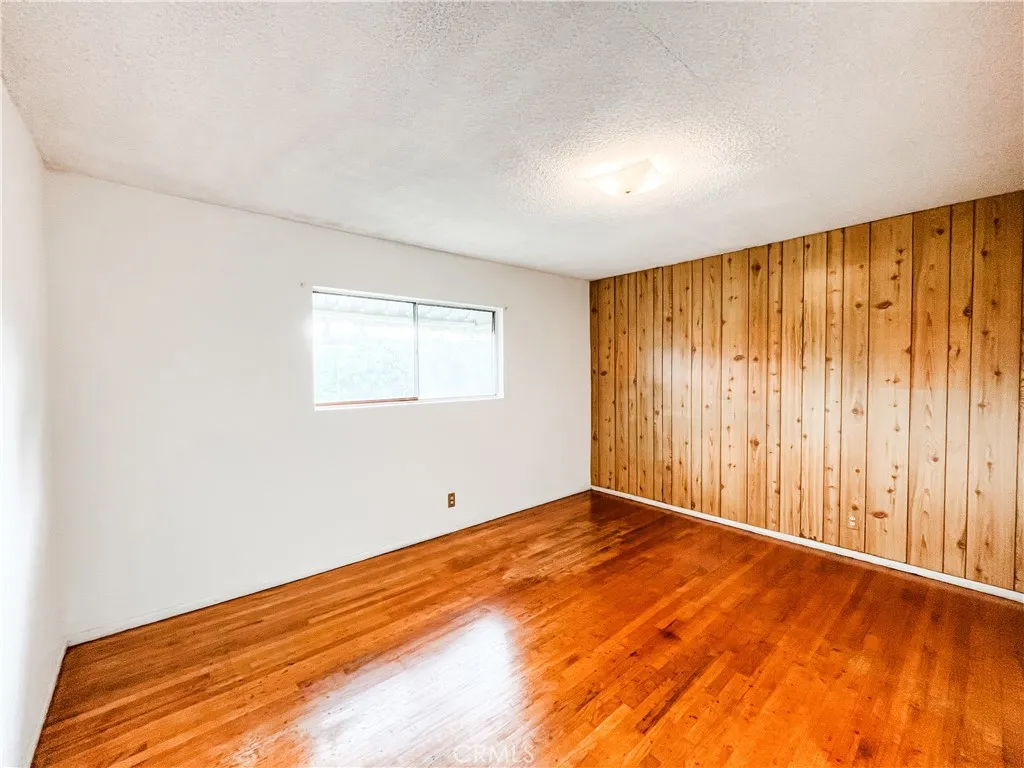 Additional image 11 of 534 E Hoover Ave, Orange, CA 92867