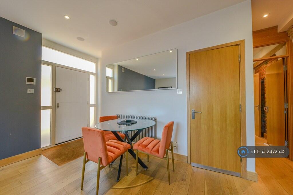 Additional image 10 of St. Peters Mews, St. Albans, AL1