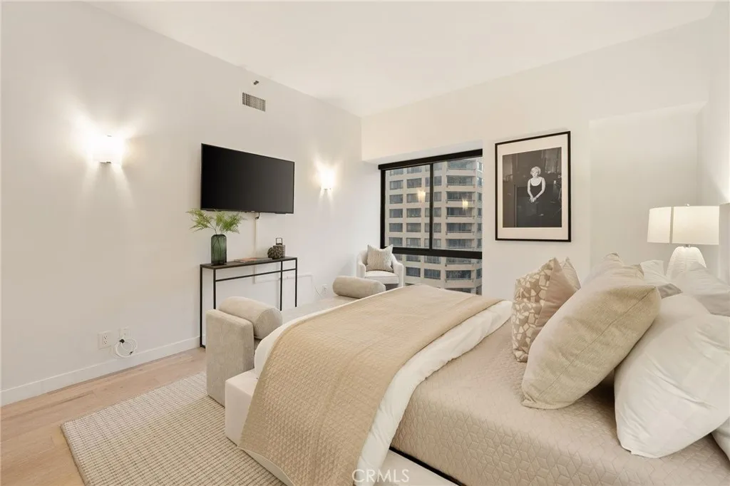 Additional image 27 of 10445 Wilshire, Los Angeles, CA 90024