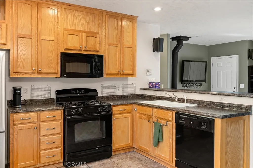 Additional image 19 of 16376 Stage Road, Forest Ranch, CA 95942