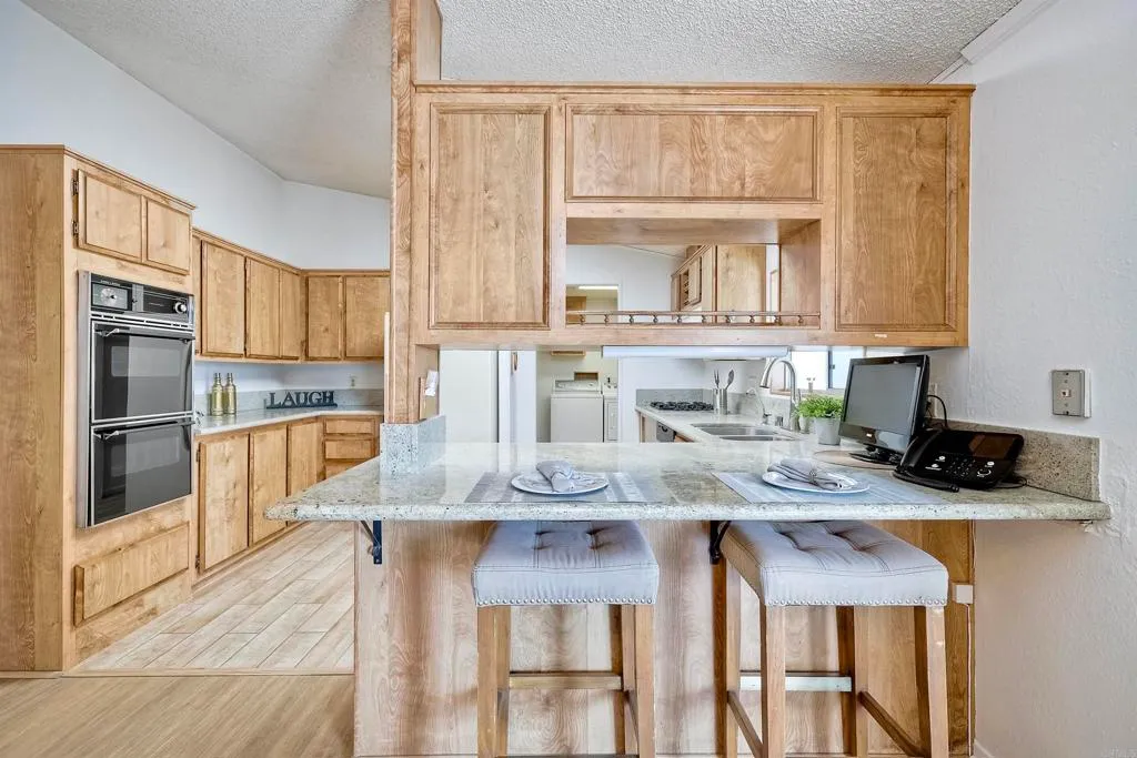 Additional image 10 of 1146 Via Santa Paulo, Vista, CA 92081