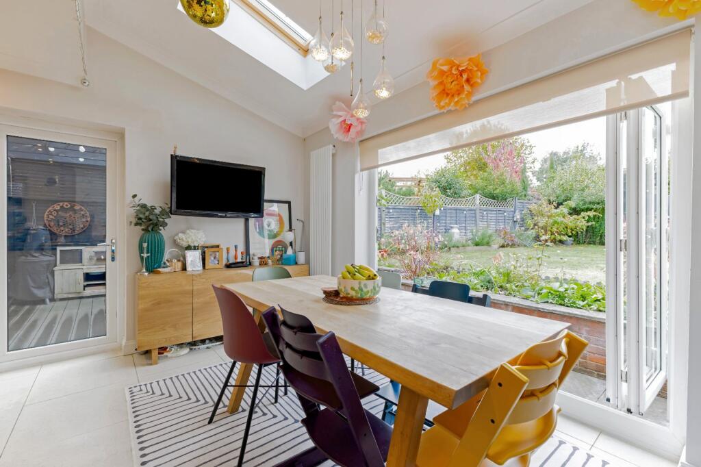 Additional image 3 of Park Rise, Harpenden, Hertfordshire