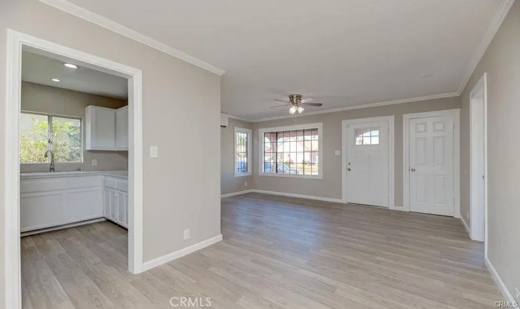 Additional image 5 of 542 W 105th Street, Los Angeles, CA 90044