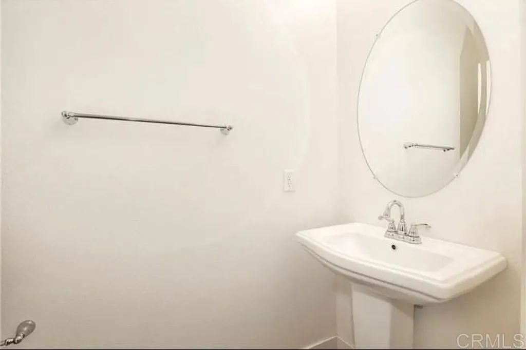 Additional image 9 of 12835 W Hemingway Drive, San Fernando, CA 91340