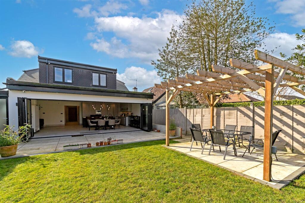 Additional image 37 of South Riding, Bricket Wood, St. Albans