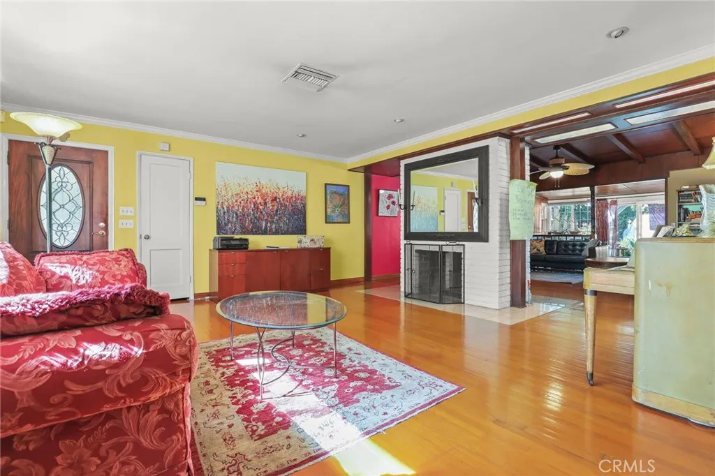 Additional image 51 of 15719 Vose Street, Lake Balboa, CA 91406