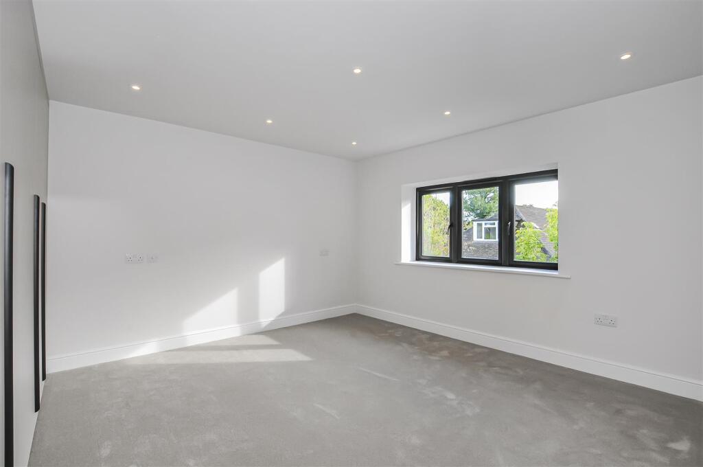 Additional image 25 of The Squirrels, Bricket Wood, St. Albans