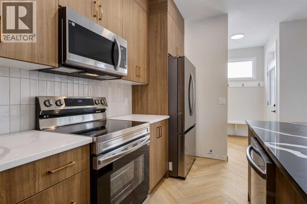 7153 Rangeview Avenue SE|Calgary, Alberta T3S0R2