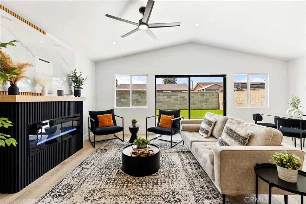 Additional image 4 of 530 W Cypress St, Compton, CA 90220