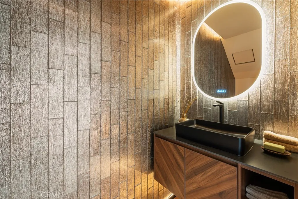 Additional image 35 of 12563 Allin Street, Los Angeles, CA 90066