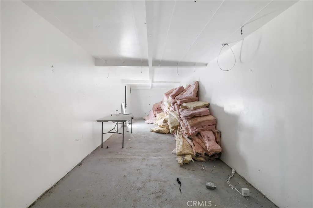 Additional image 40 of 24311 Wabuska St, Newhall, CA 91321