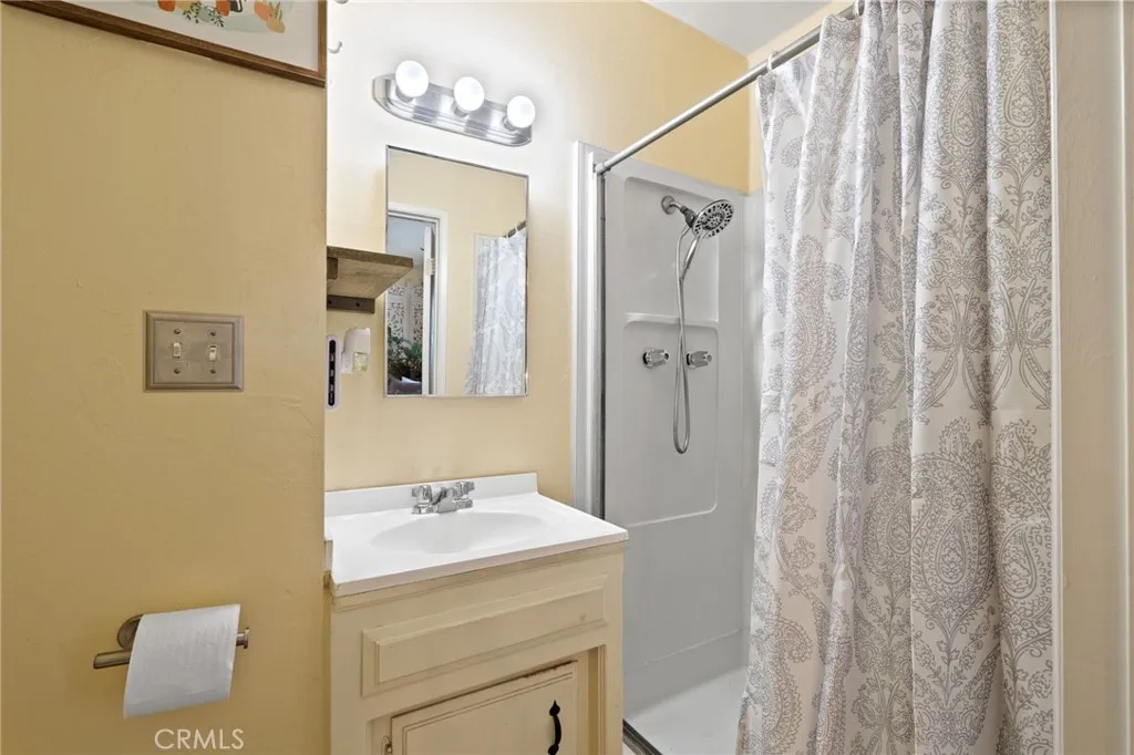 Additional image 24 of 3010 Elmwood Avenue, Bakersfield, CA 93305