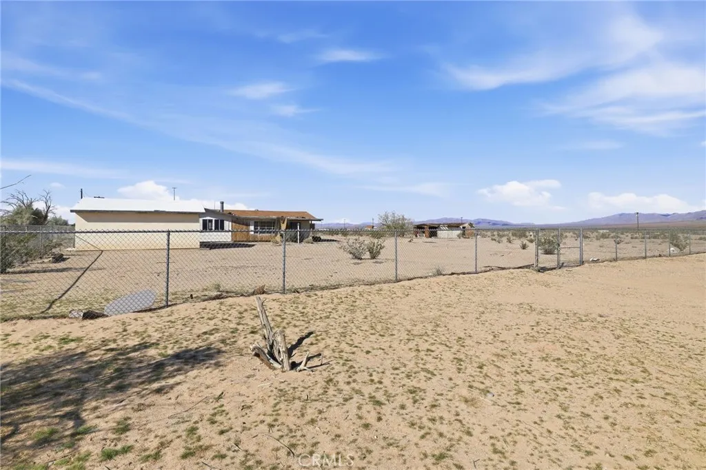 Additional image 32 of 83626 Carey Road, 29 Palms, CA 92277