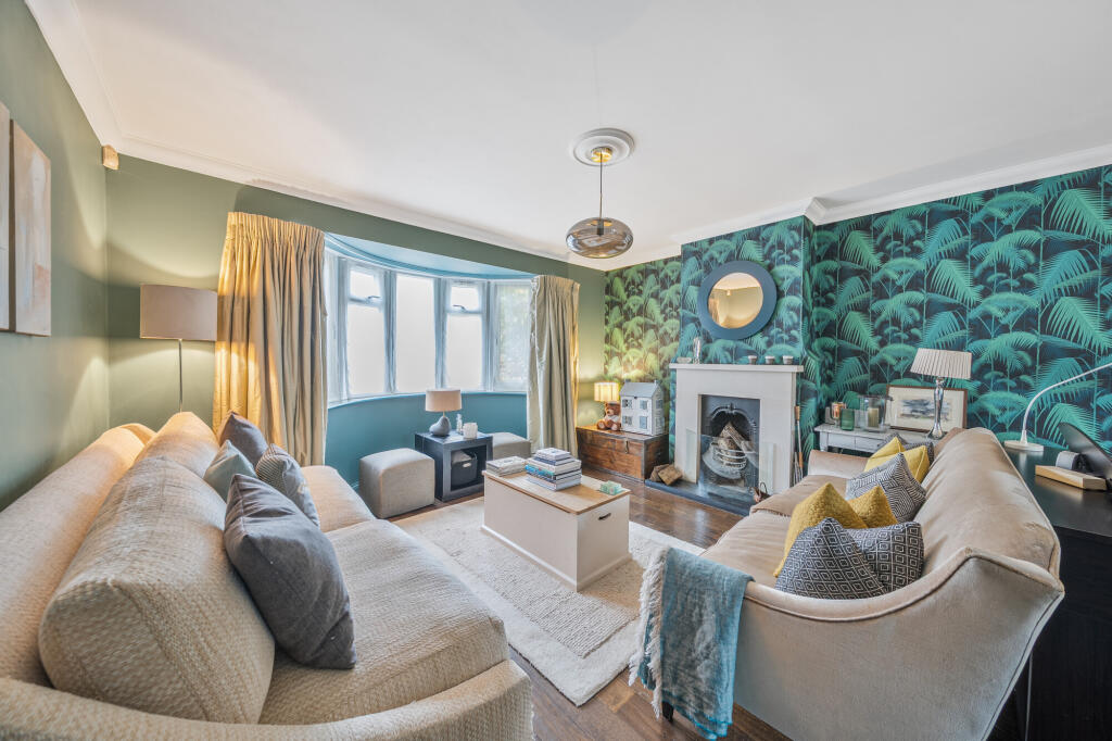 Additional image 5 of Park Rise, Harpenden, AL5