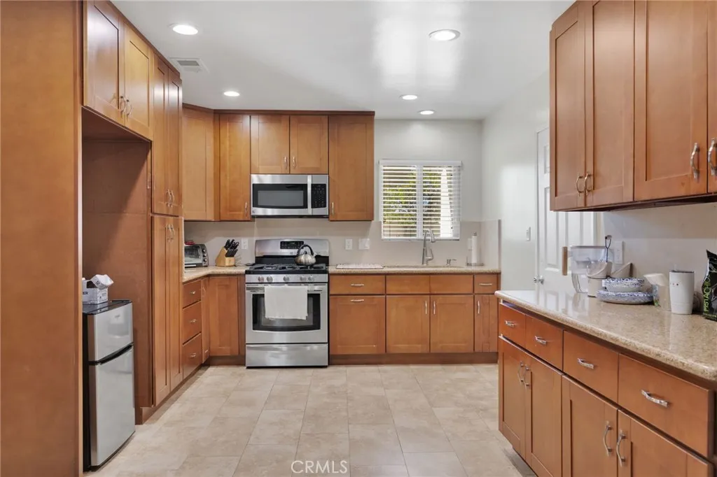 Additional image 40 of 1796 Buchanan Dr, Pomona, CA 91767