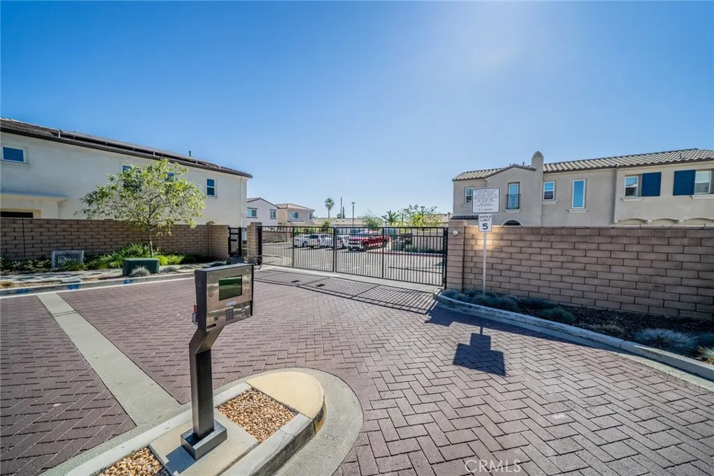Additional image 49 of 214 Bonita Lane, Rialto, CA 92376