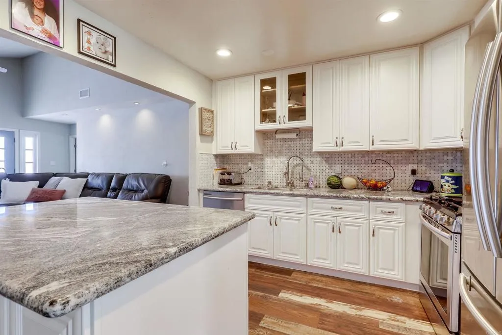 Additional image 7 of 1015 Harlan Circle, San Diego, CA 92114