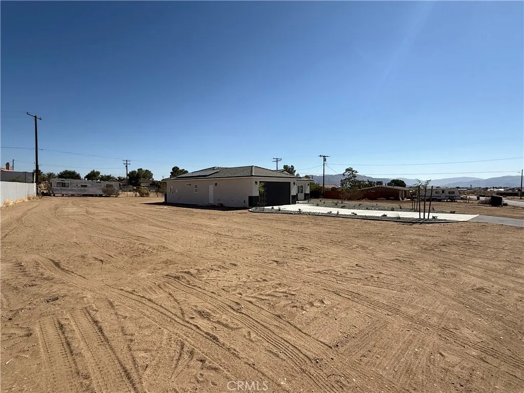 Additional image 11 of 20420 Yuma, Apple Valley, CA 92307