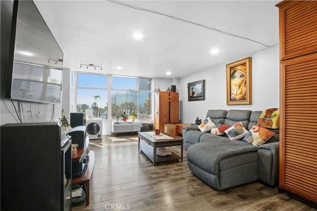 Additional image 5 of 100 Atlantic Ave Unit 609, Long Beach, CA 90802