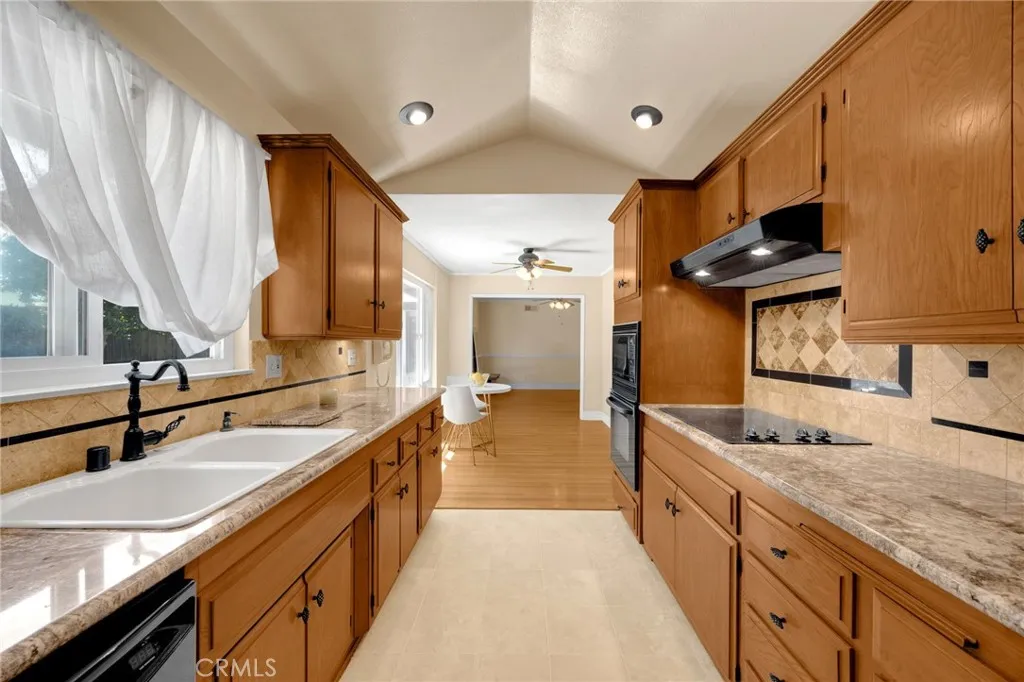 Additional image 94 of 1716 N Canyon, Fullerton, CA 92833