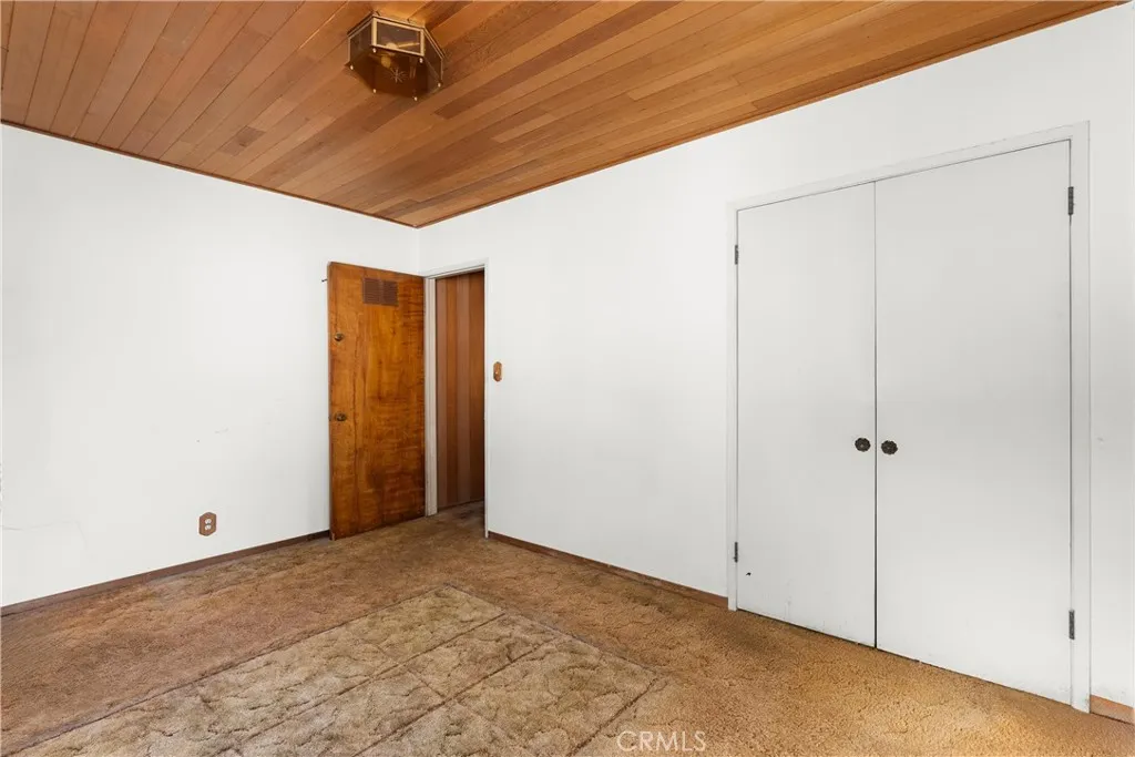 Additional image 28 of 18928 Victory Boulevard, Tarzana, CA 91335