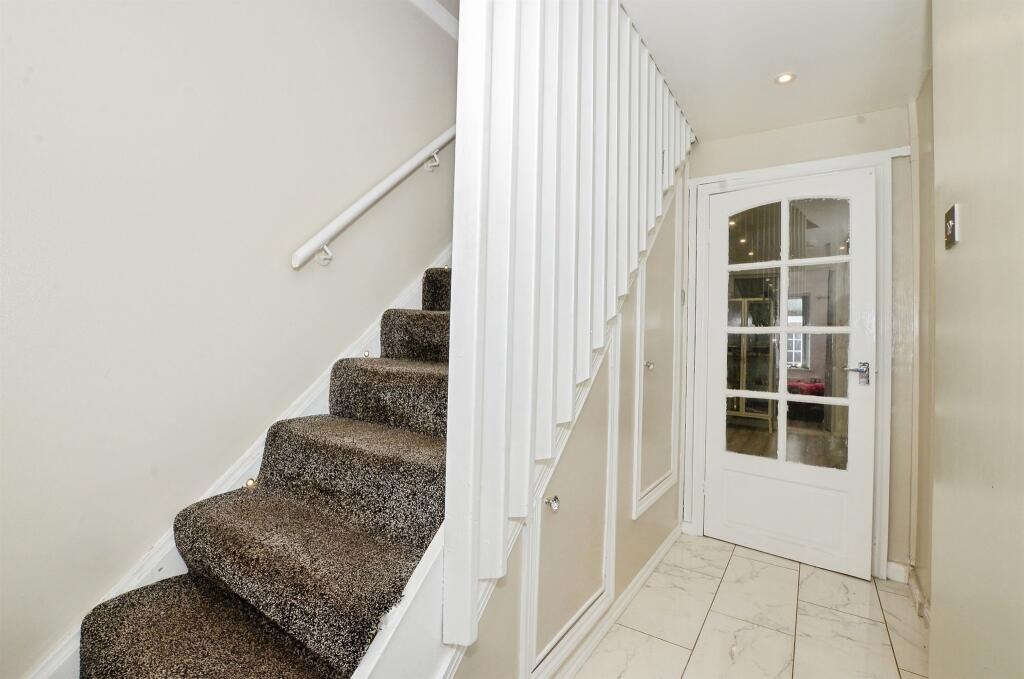 Additional image 14 of Alder Close, Park Street, St. Albans