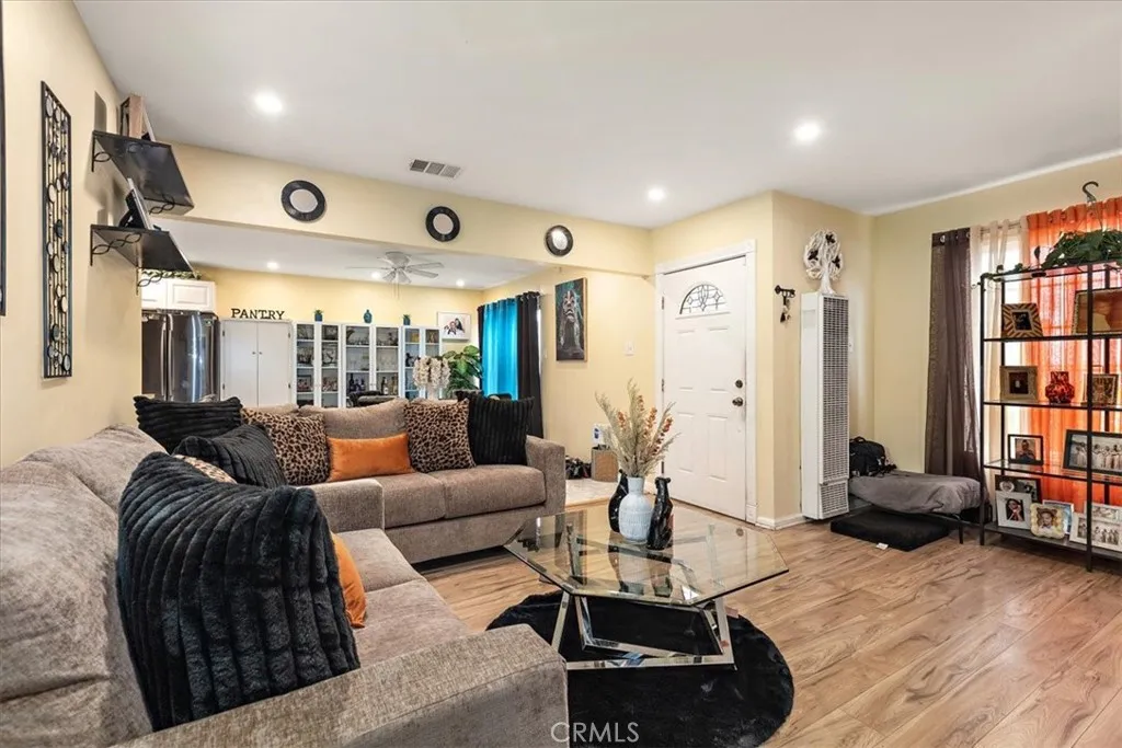 Additional image 77 of 11612 Cimarron Ave, Hawthorne, CA 90250