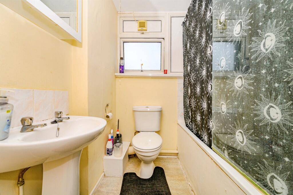 Additional image 8 of Wood Close, Hatfield