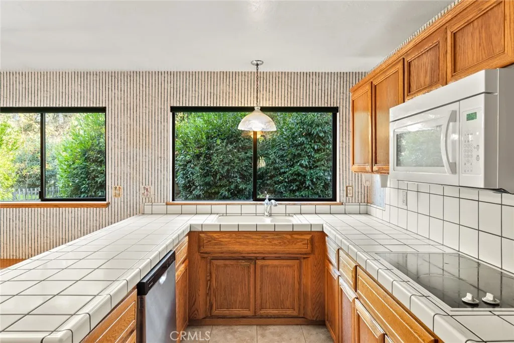 Additional image 15 of 421 W Lindo Ave, Chico, CA 95926