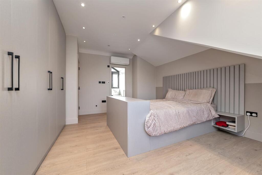 Additional image 10 of South Riding, Bricket Wood, St. Albans