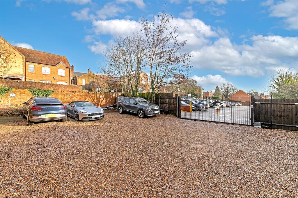 Additional image 12 of Dolphin Yard, Holywell Hill, St Albans