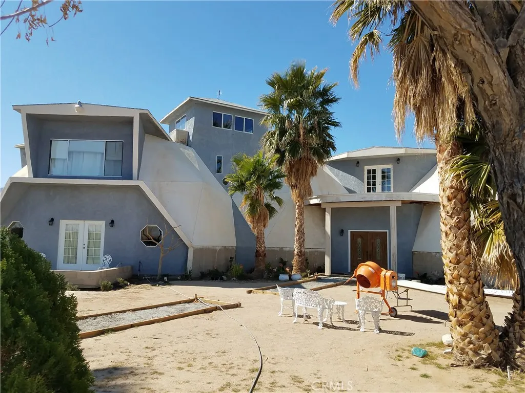 Additional image 3 of 45985 Cottonwood Road, Newberry Springs, CA 92365