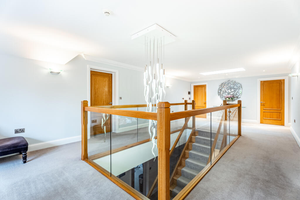 Additional image 16 of Marshals Drive, St. Albans, Hertfordshire, AL1